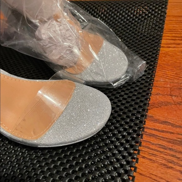 Ladies high heels - Picture 6 of 8